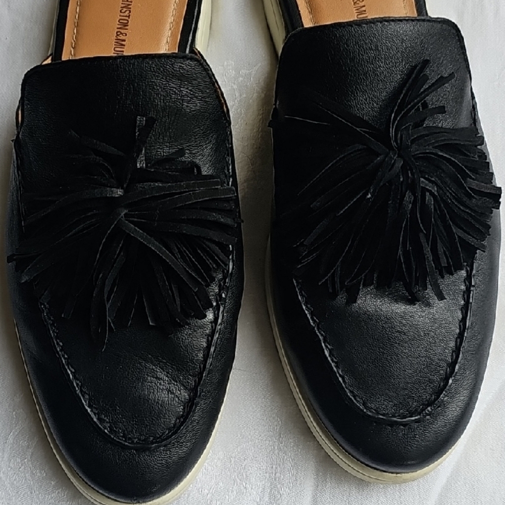 Johnston & Murphy Black Leather Tassel Mules